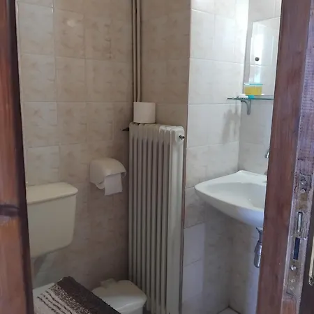 ゲストハウス πανσιόν κοκκοβός アラコバ